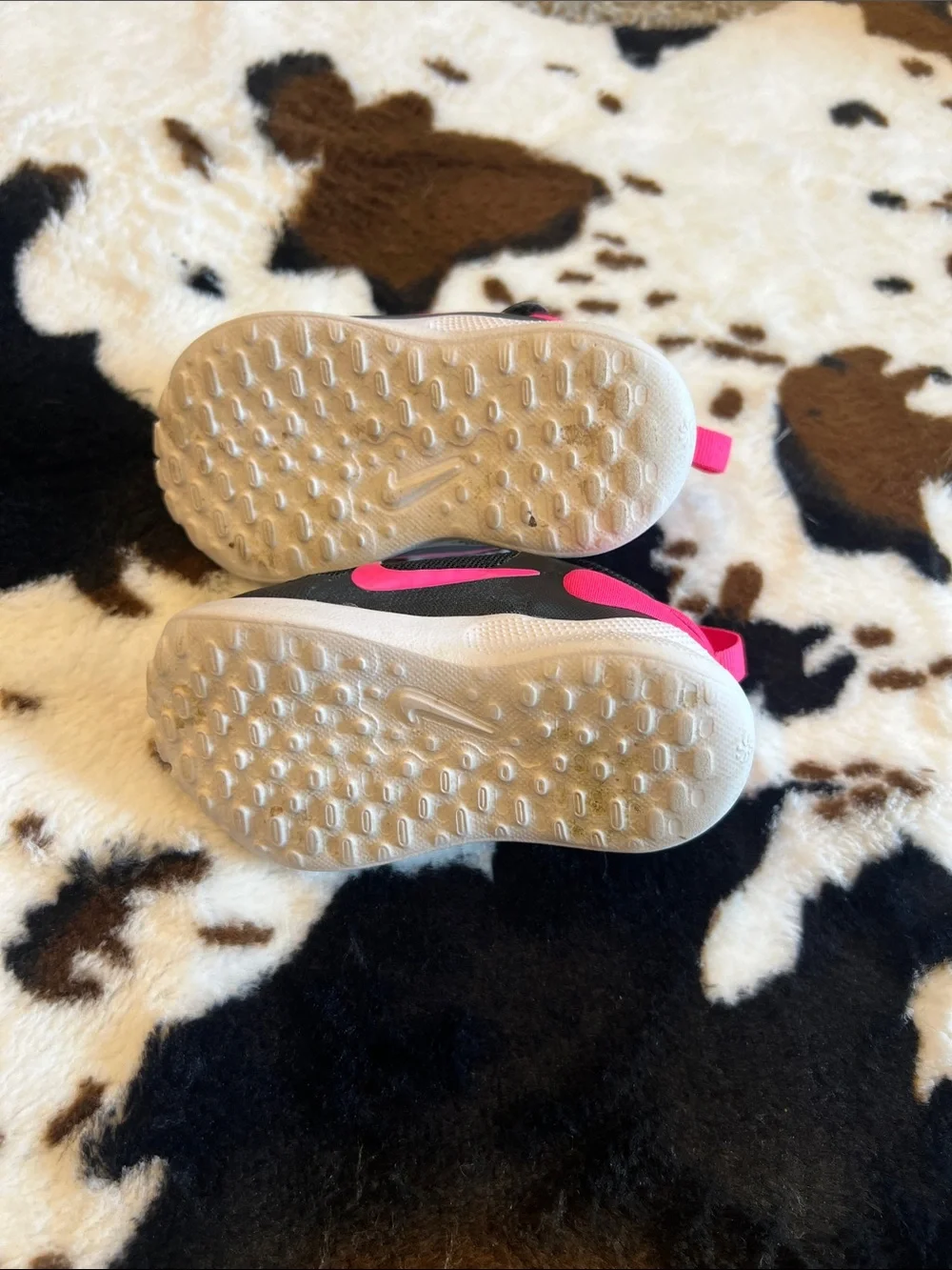 Nike Black & Hot Pink Kids' Velcro Sneakers